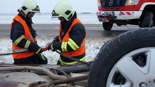 Hromadná nehoda na českej diaľnici D1 si vyžiadala jednu obeť