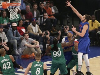 NBA: Triumf Bostonu v New Yorku režíroval 27-bodový Thomas