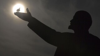 Lenin ostal večne živý, vďačiť môže bieloruskému zberateľovi