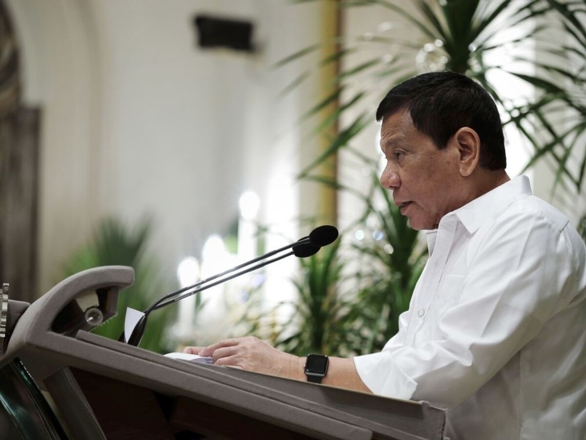 Za prijatie úplatku smrť. Duterte sa vyhráža zamestnancom