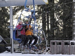 Na lanovke uviazli desiatky ľudí, zasahovali hasiči aj záchranári