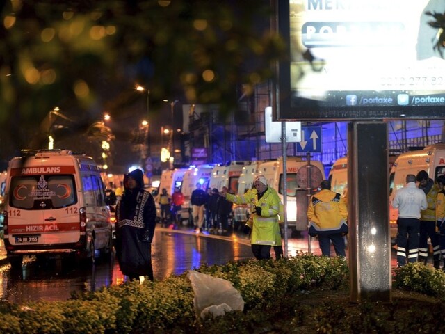 V Turecku havaroval autobus. Pri nehode zahynulo najmenej 14 ľudí