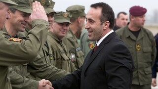 Kosovského expremiéra zadržali vo Francúzsku pre vojnové zločiny