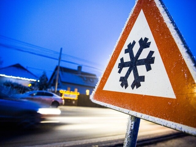 Mimoriadne nízke teploty aj ľadové povodne. Meteorológovia varujú