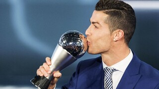 Ronaldo s ďalším ocenením, stal sa najlepším futbalistom roka