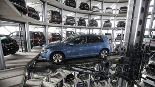 Volkswagenu hrozí po emisnom škandále niekoľkomiliardová pokuta