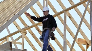 Vláda schválila zmeny sezónneho zamestnávania cudzincov