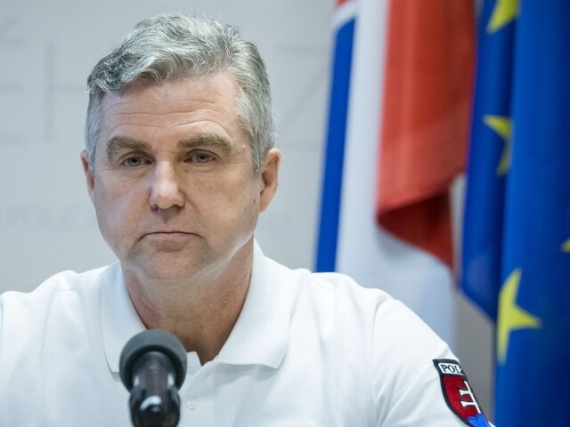 Bývalý šéf Gorily je zbabelec a klamár, tvrdí policajný prezident