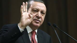 Turecko mení politický systém, schválili kľúčové články ústavy