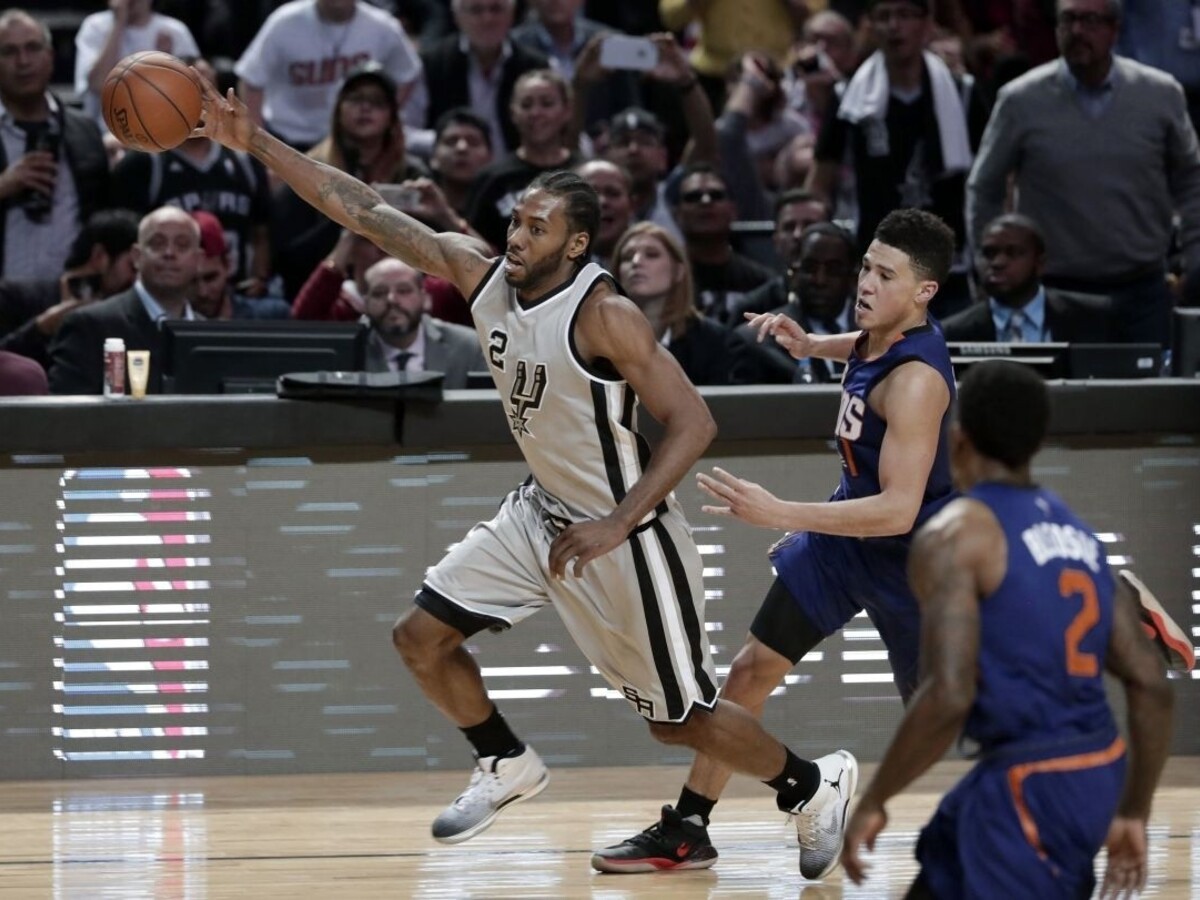 NBA: Phoenix si v hlavnom meste Mexika poradil so San Antoniom