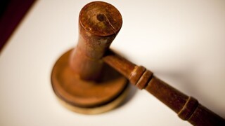 Sudcovia sa stále súdia so štátom pre údajnú platovú diskrimináciu