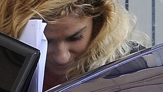 Slovenskej modelke, ktorá zabila bývalého milenca, skrátili trest