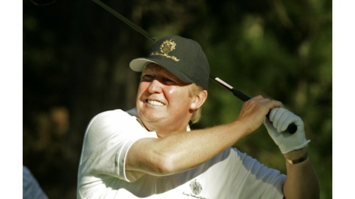 donald-trump-v-roku-2006-pocas-golfoveho-turnaja-1140-px-sita-ap_a658cc8d.jpg
