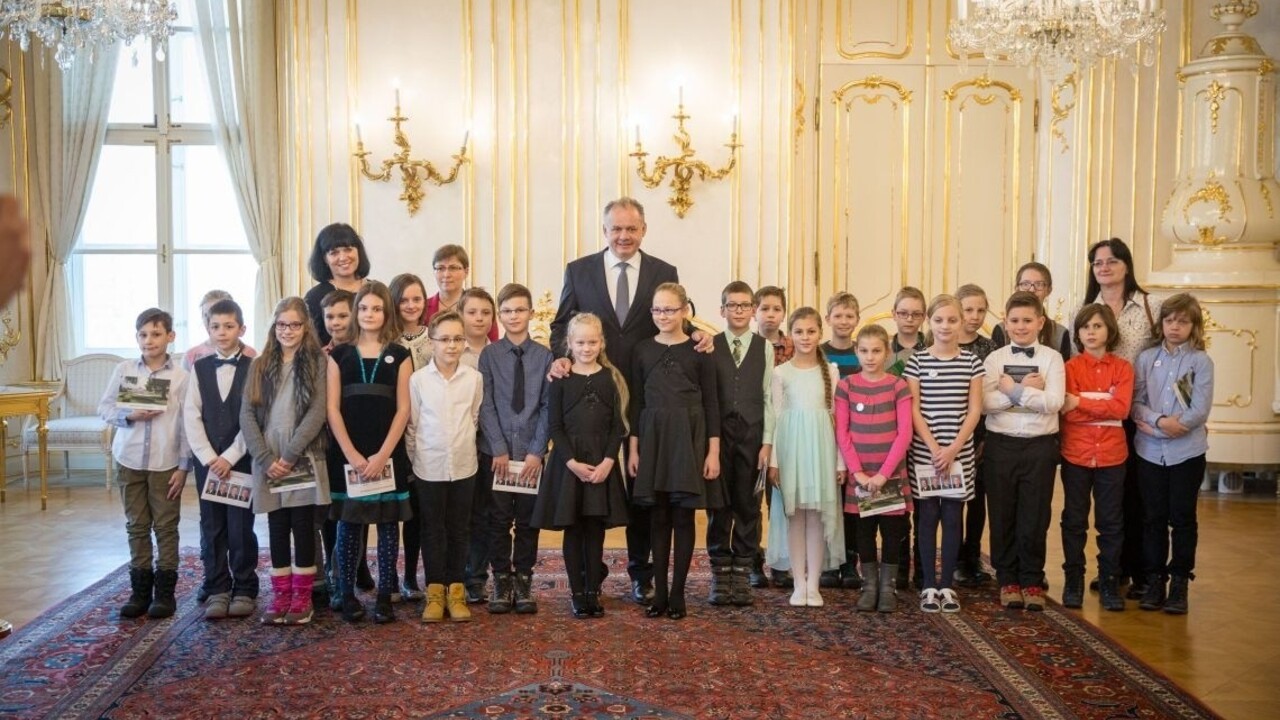 Dievčine sa posmievali, že chce byť prezidentkou. Teraz ju prijal Kiska