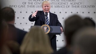 Trump vyzdvihol zamestnancov CIA, médiá kritizoval za klamstvá