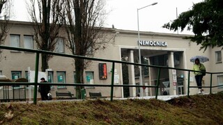 Dočkajú sa rekonštrukcie? Bojnická nemocnica bojuje s problémami