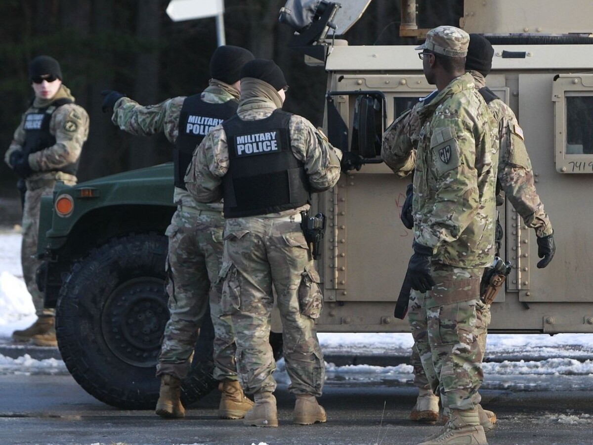 V Poľsku havaroval kamión americkej armády, prevážal muníciu