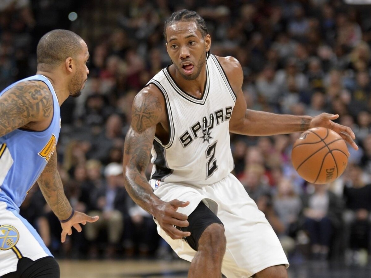 San Antonio zdolalo Cleveland, Leonard s kariérnym maximom