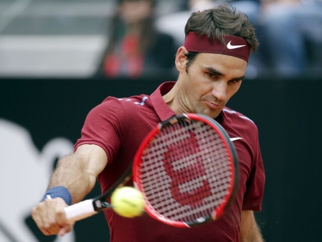 Federer je naďalej obávaným protivníkom, zdolal japonca Nishikoriho