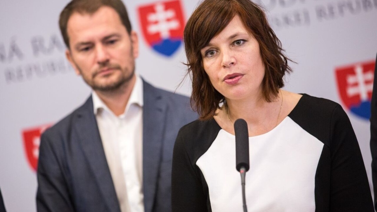 Matovičovci chcú odobrať aktívnym politikom vojenské hodnosti