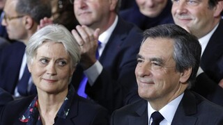 Do Fillonovej pracovne vtrhla razia, polícia vyšetruje údajnú korupciu