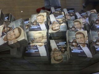 Francúzi majú nového favorita volieb, Fillonovi klesla popularita