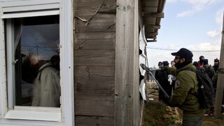 Izraelská polícia musela zakročiť. Nelegálni osadníci sa zabarikádovali