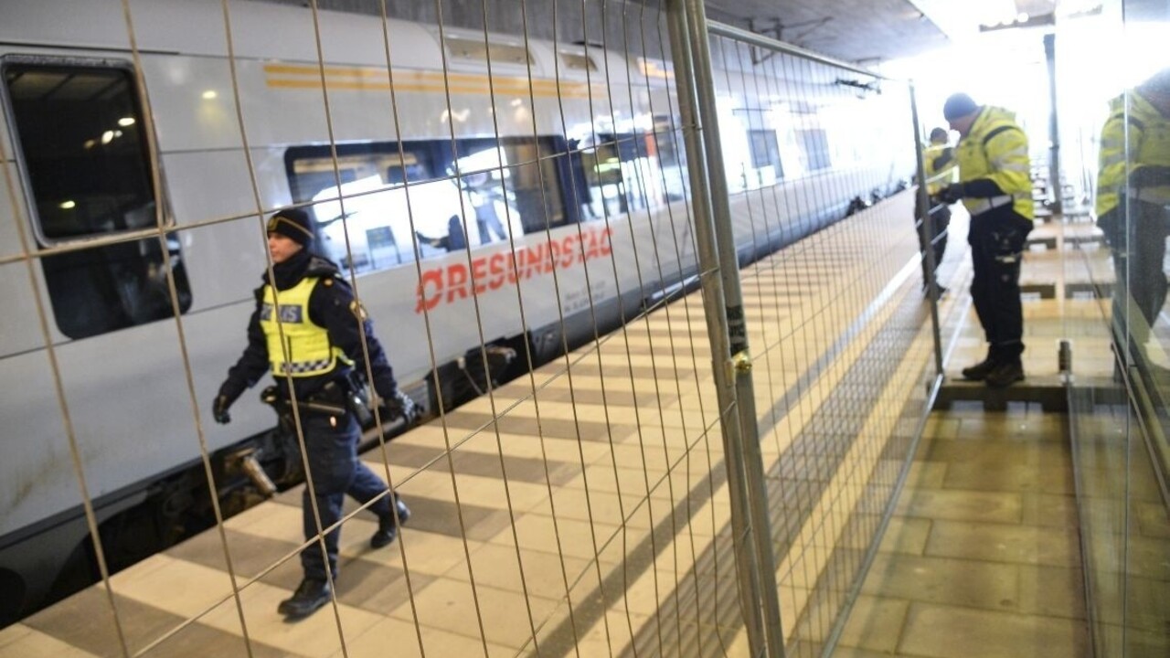 Švédsko predĺži kontroly na hraniciach, dôvodom sú migranti z Líbye