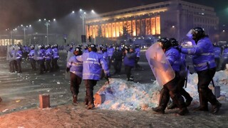 Pokojné demonštrácie v Rumunsku narušili výtržníci, došlo k násilnostiam