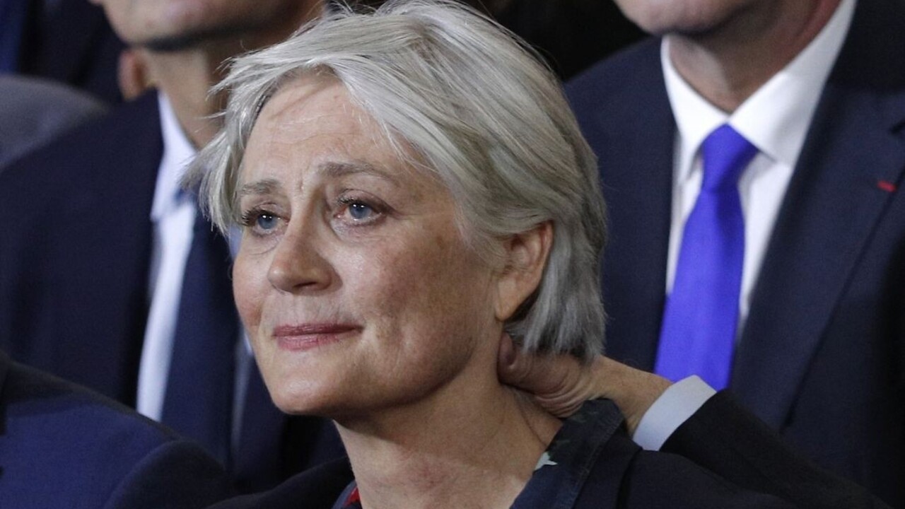 Pracovala, alebo nie? Fillonová v starom rozhovore odporuje manželovi