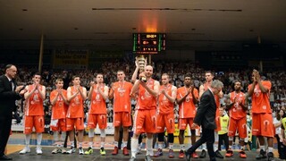 Vyrovnaný zápas Svitu a Komárňanov skončil exhibíciou domácich