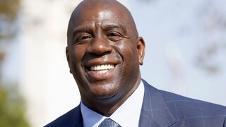 Magic Johnson sa vracia späť do Lakers