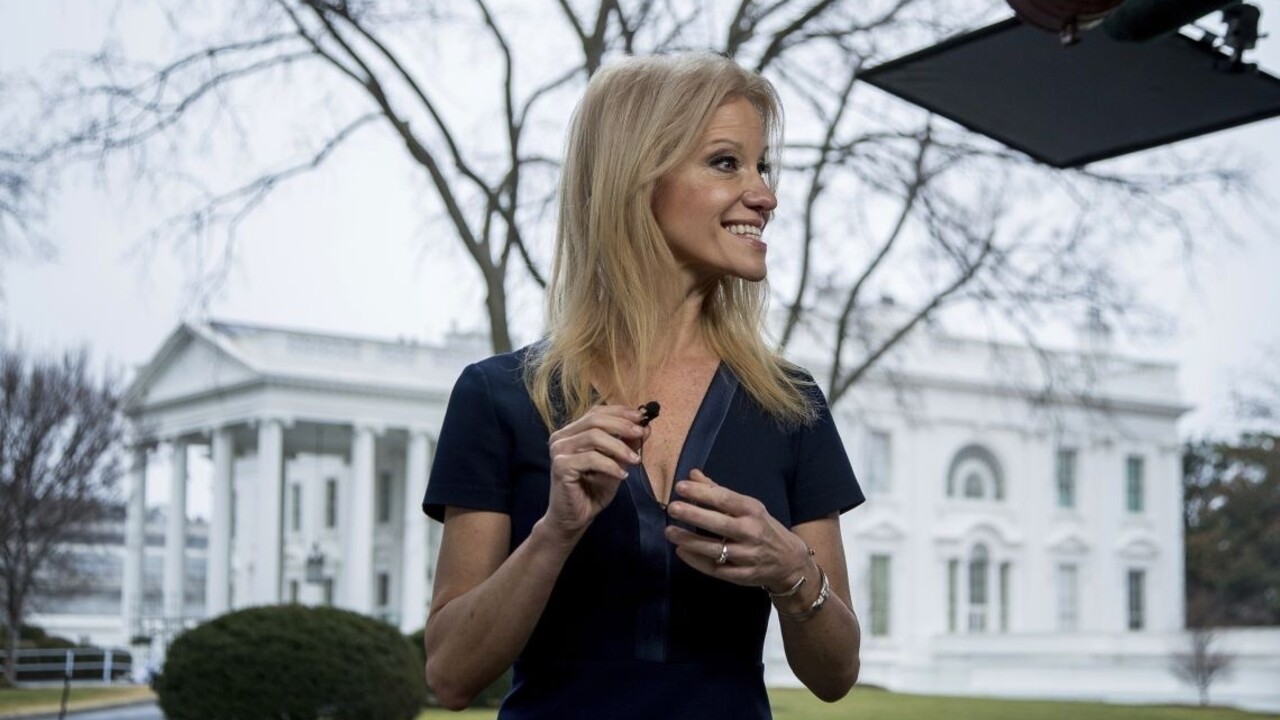 Trúchlia nad neexistujúcimi obeťami. Trumpova poradkyňa získala nechcenú pozornosť