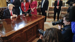 Proti Trumpovi zakročil súd, dočasne zablokoval protiimigračný dekrét