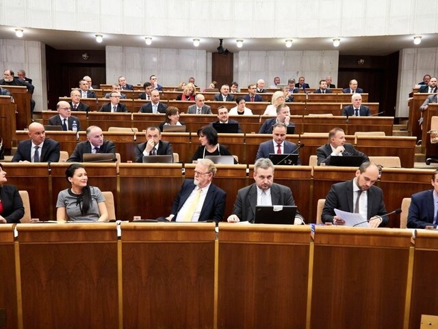 Zrušenie Mečiarových amnestií sa odkladá, Danko avizuje podanie na Ústavný súd