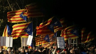 Separatistického politika prišli na súd podporiť tisícky Kataláncov