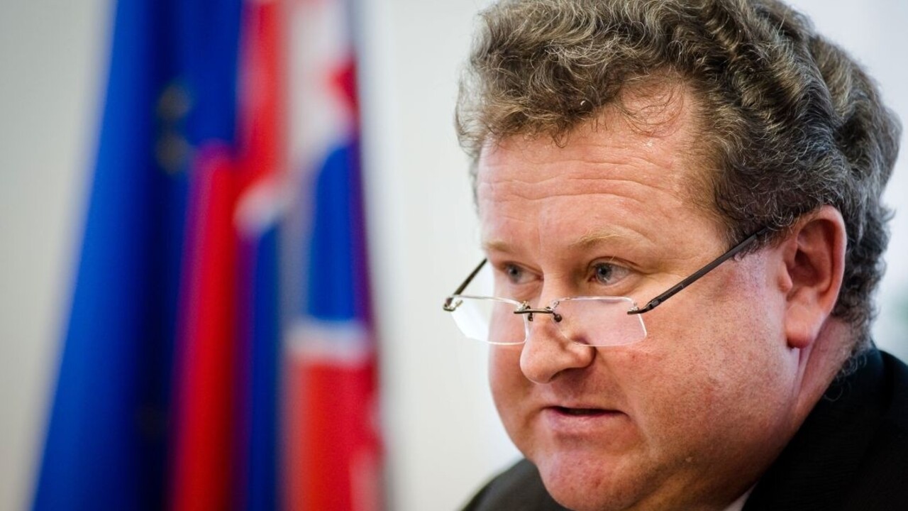 Konanie odchádzajúceho šéfa regulačného úradu preverí polícia