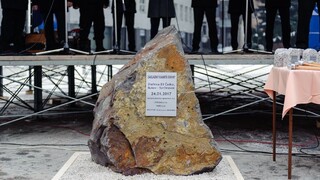 Domy v Čadci búrajú kvôli výstavbe diaľnice D3. Prácam prekáža jedna rodina