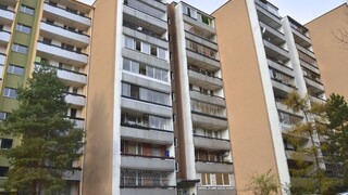 V Dúbravke majú vyrásť náhradné byty. Obyvatelia s tým nesúhlasia