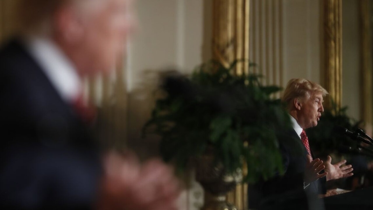 Trumpov múr môže byť drahší ako tvrdí. Do plánovania sa chce osobne zapojiť