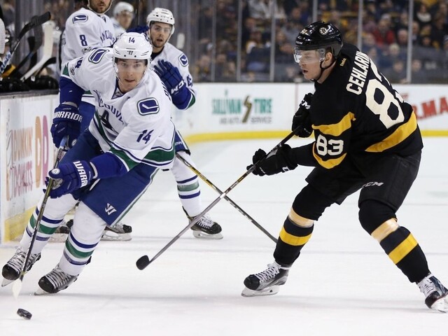 NHL: Cehlárik debutoval za Boston výhrou nad Vancouverom
