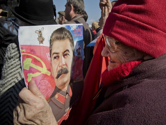 K Stalinovi inklinuje čoraz viac Rusov, najpopulárnejší je Putin