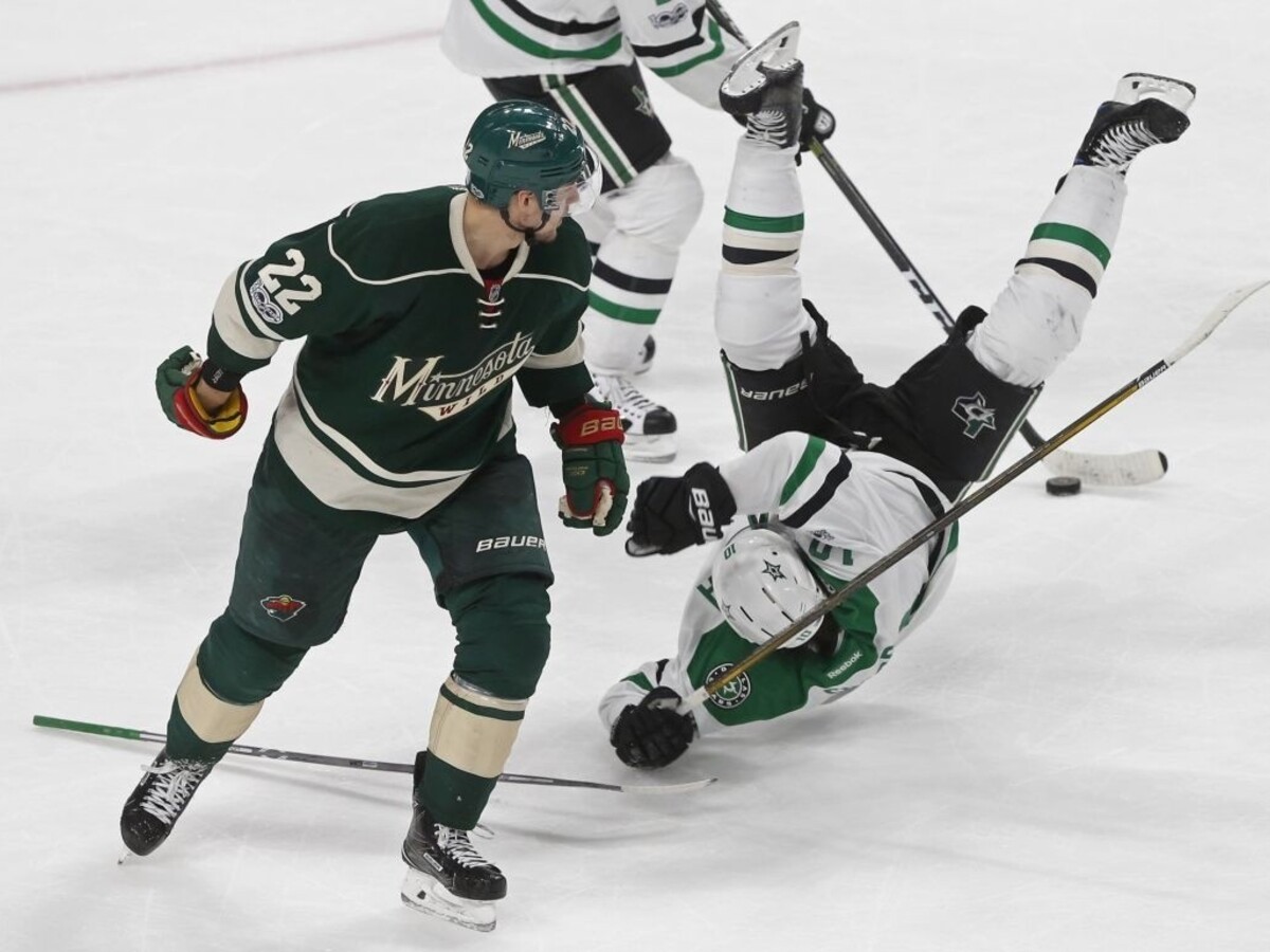 NHL: Crosbyho tisíci bod, aj newyorské derby pre Islanders