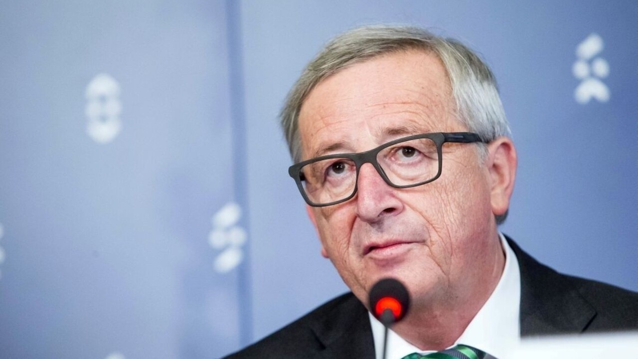 Odolajme americkému tlaku na zvýšenie výdavkov na obranu, vyzval Juncker