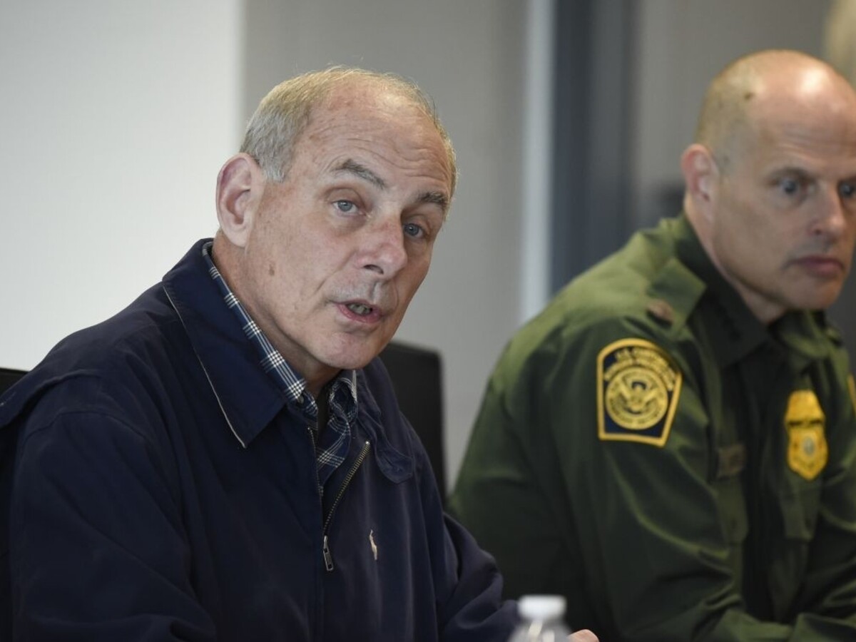 Americká vláda pripravila prísnejšie smernice pre deportáciu nelegálnych migrantov