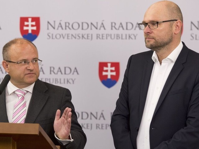 Mihál je prekvapený z postoja SaS po oznámení, že odchádza zo strany