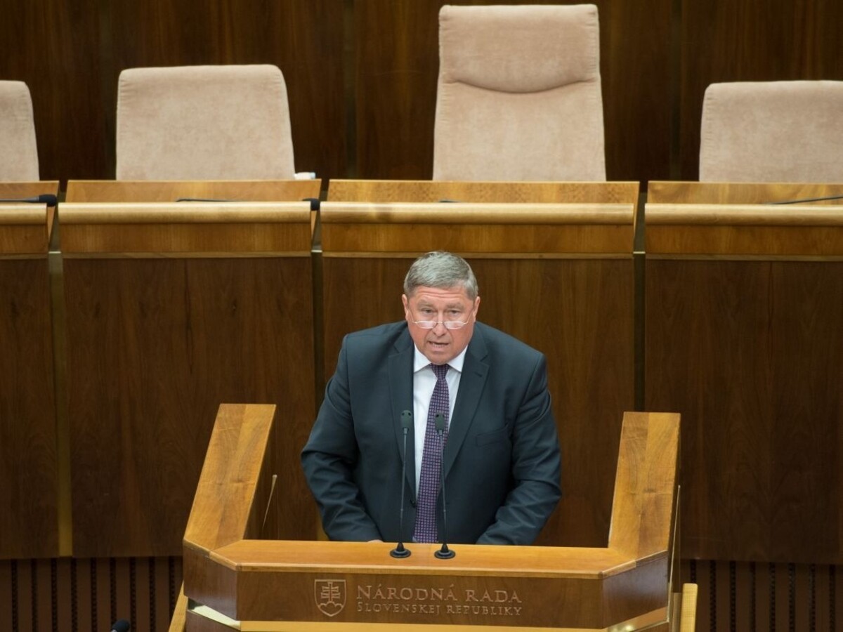 Prokurátor Kováčik musí skončiť, tvrdí SaS. Žiada aj disciplinárku