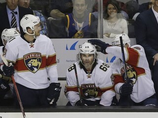 NHL: Edmonton prehral na ľade lídra, Sekera s asistenciou