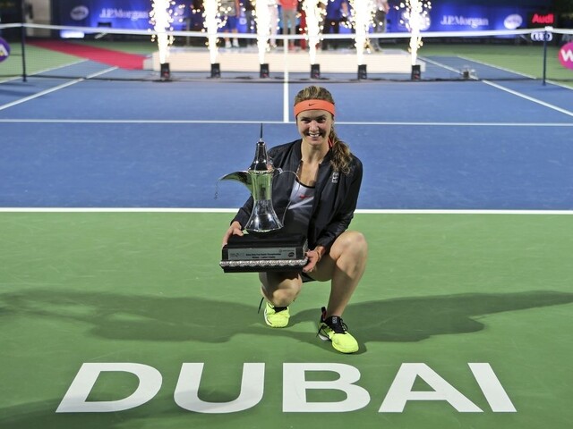 Svitolinová v elitnej svetovej desiatke, v Dubaji zdolala Wozniacku