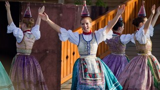 Národnostné menšiny na Slovensku dostanú viac peňazí